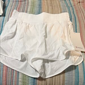lululemon athletica Hotty Hot 4” White Women's Athletic Shorts